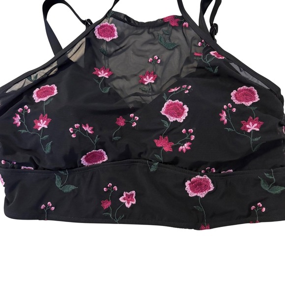 Torrid Blk Floral Embroidered Mesh High Neck Bikini Top Size 1 L Halter Swimwear - Picture 2 of 9